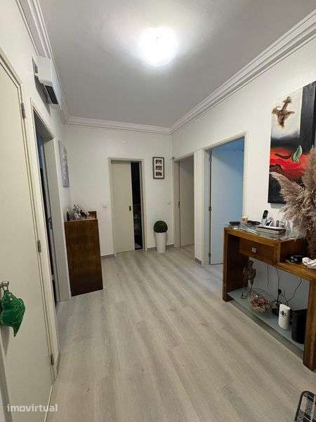Vendo apartamento em Vila Praia de Âncora