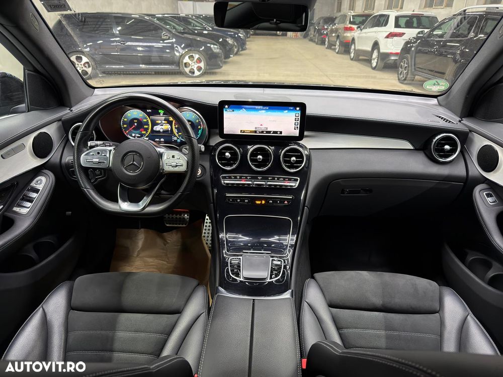 Mercedes-Benz GLC 300 de 4Matic 9G-TRONIC AMG Line - 18