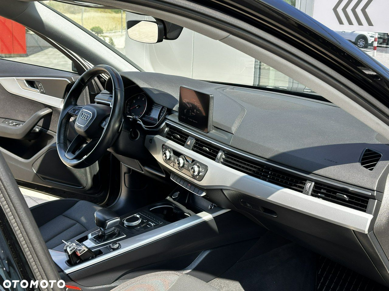 Audi A4 2.0 TDI S tronic - 16