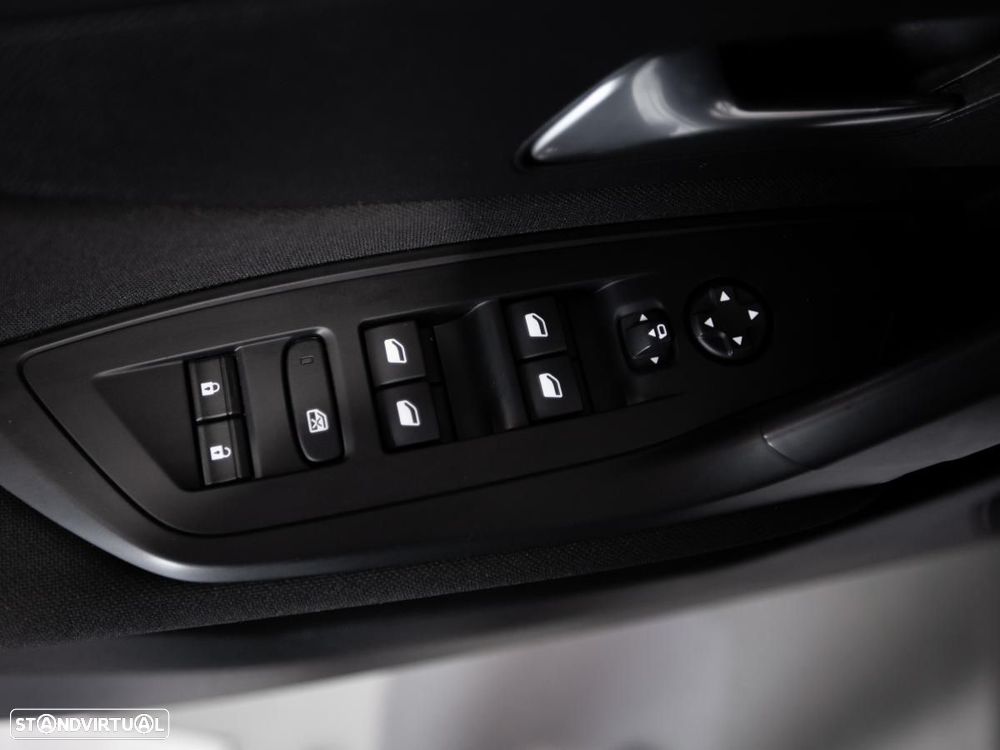 Peugeot 308 1.6 Hybrid Active e-EAT8 - 12