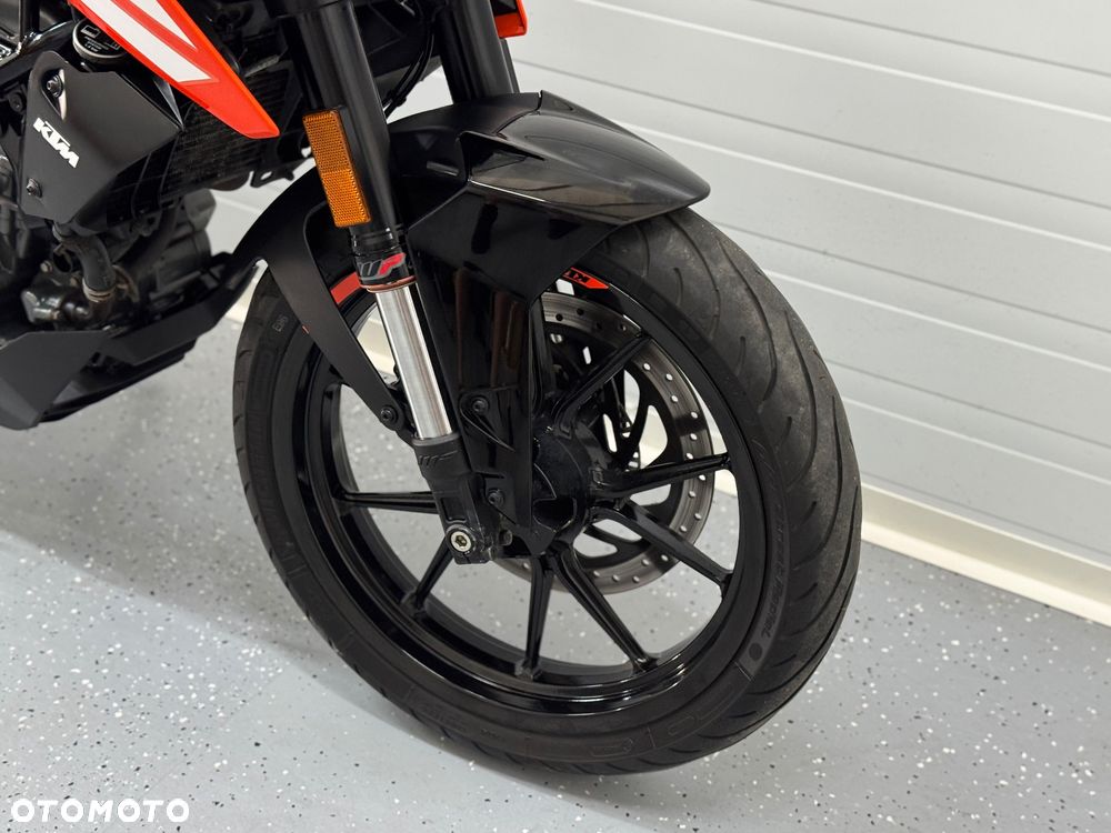 KTM Duke 125 - 8