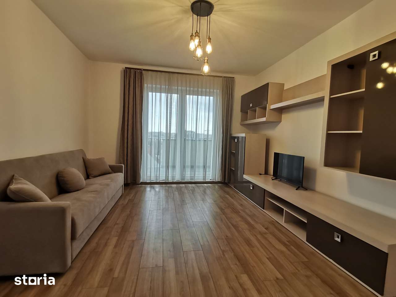 Apartament 2 camere de închiriat în Centru, Cluj-Napoca — fotografia 1