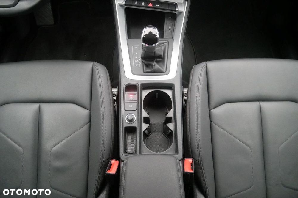Audi Q3 - 11