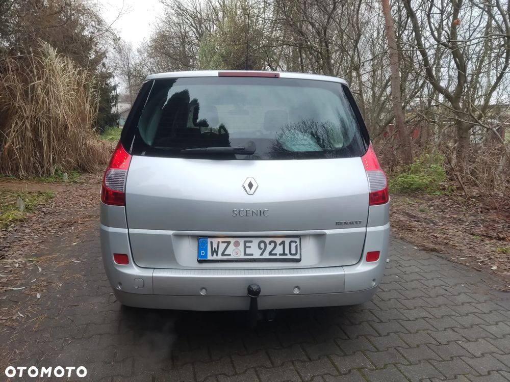 Renault Scenic 2.0 16V Privilege - 8