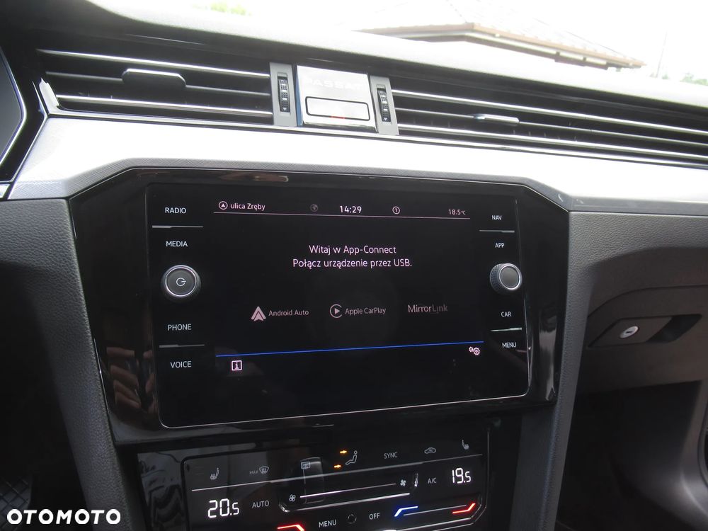 Volkswagen Passat 2.0 TSI Business DSG - 29