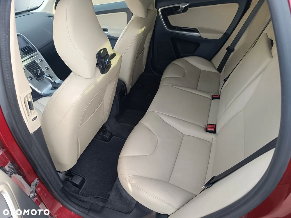 Volvo XC 60 D4 Drive-E Summum - 10