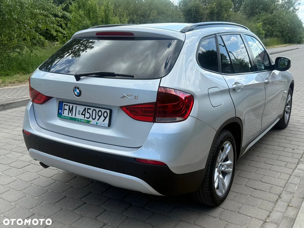 BMW X1 sDrive18d - 14