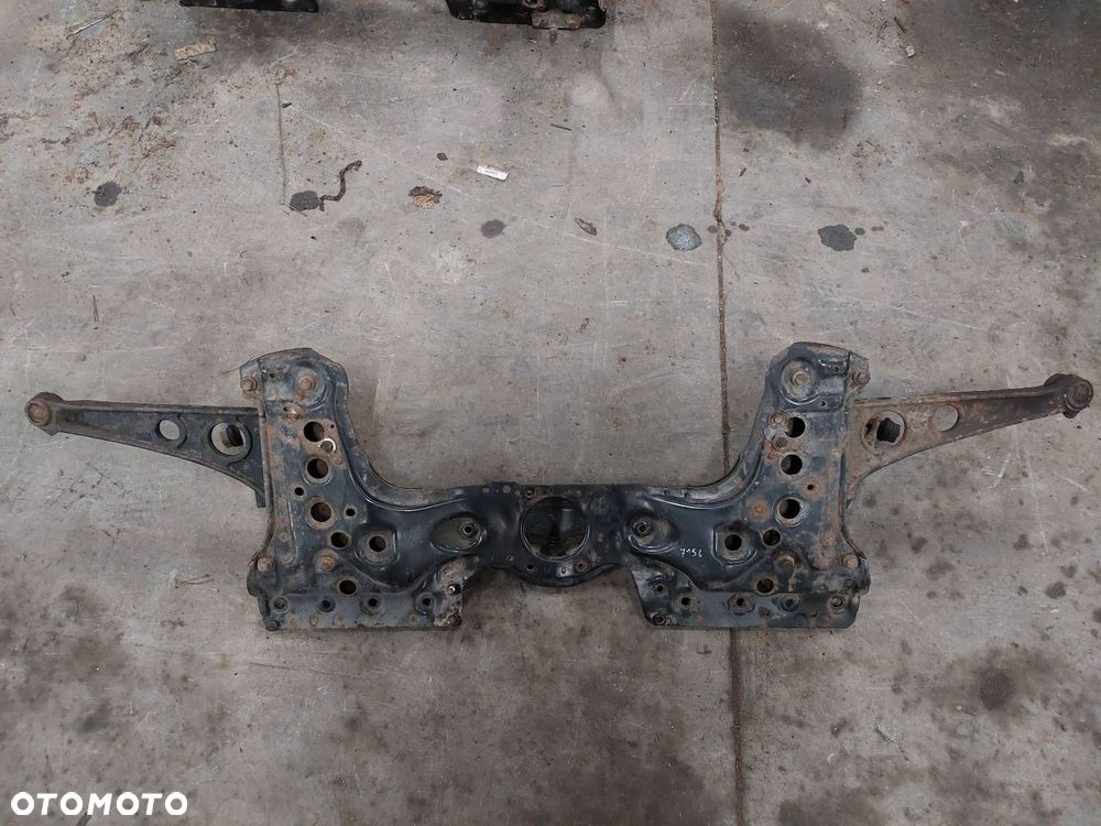 SANKI WÓZEK KOŁYSKA SILNIKA LANCIA LYBRA I 1.9 JTD - 1