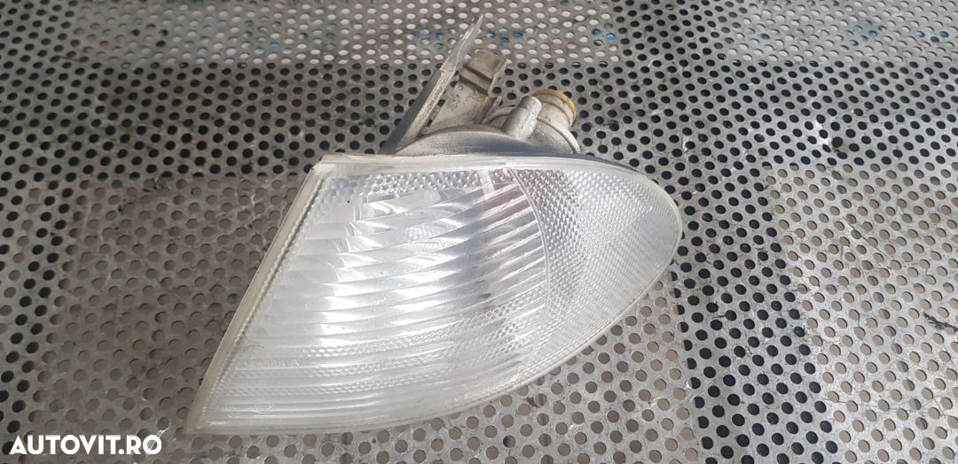 Semnalizare Stanga BMW Seria 3 E46 Livram Oriunde In Tara - 3