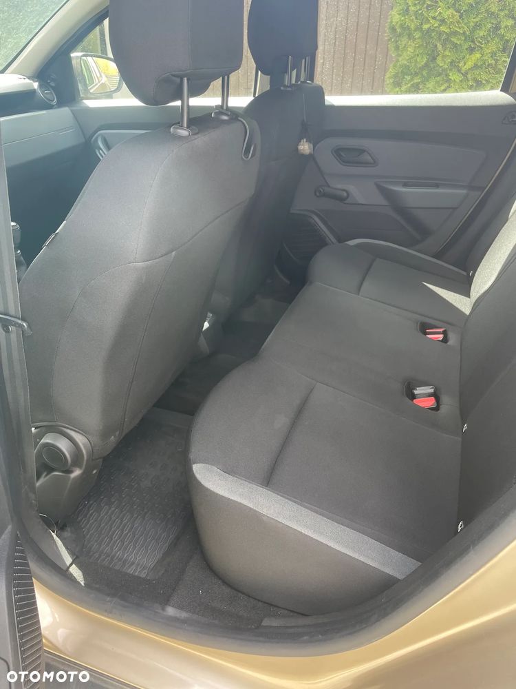 Dacia Duster 1.6 SCe Ambiance S&S - 9