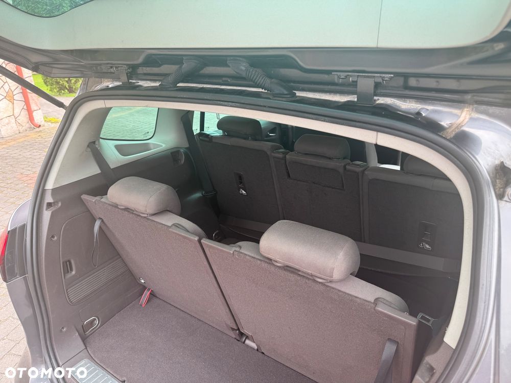 Opel Zafira - 8