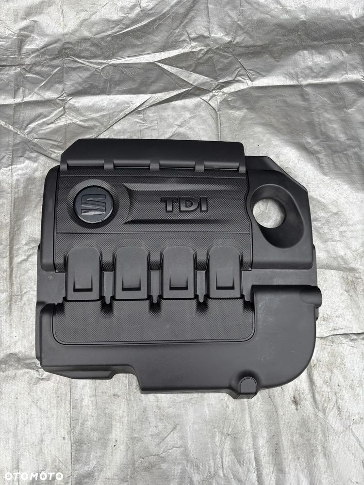 Seat Alhambra osłona pokrywa silnika 04L103925Q - 1