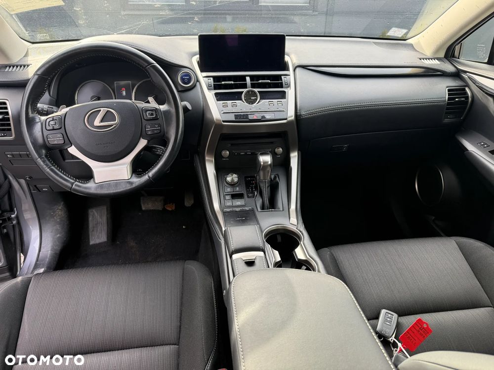 Lexus NX 300h E-FOUR Executive-Line - 14