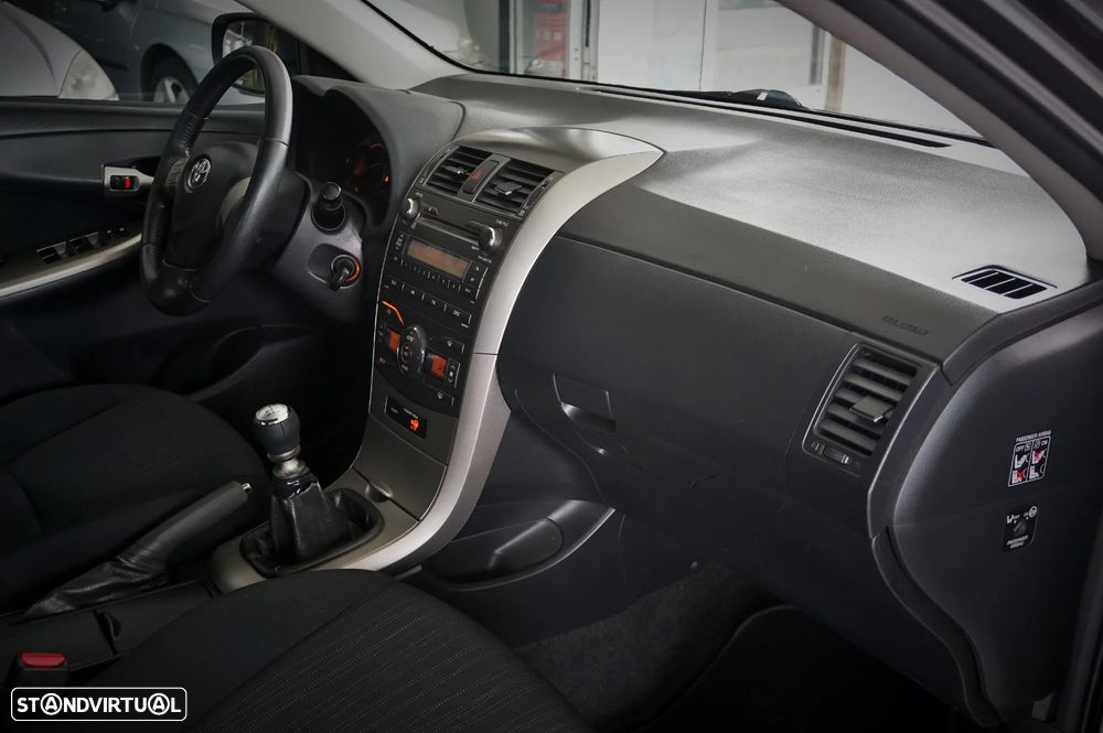 Toyota Corolla 1.4 D-4D PM - 16