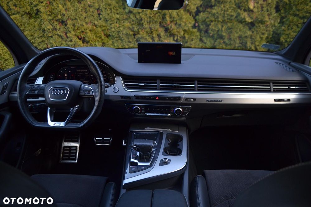 Audi Q7 - 4