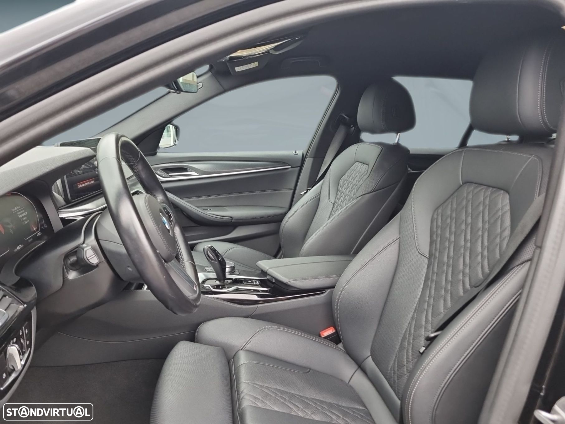 BMW 520 d Pack Desportivo M Auto - 11