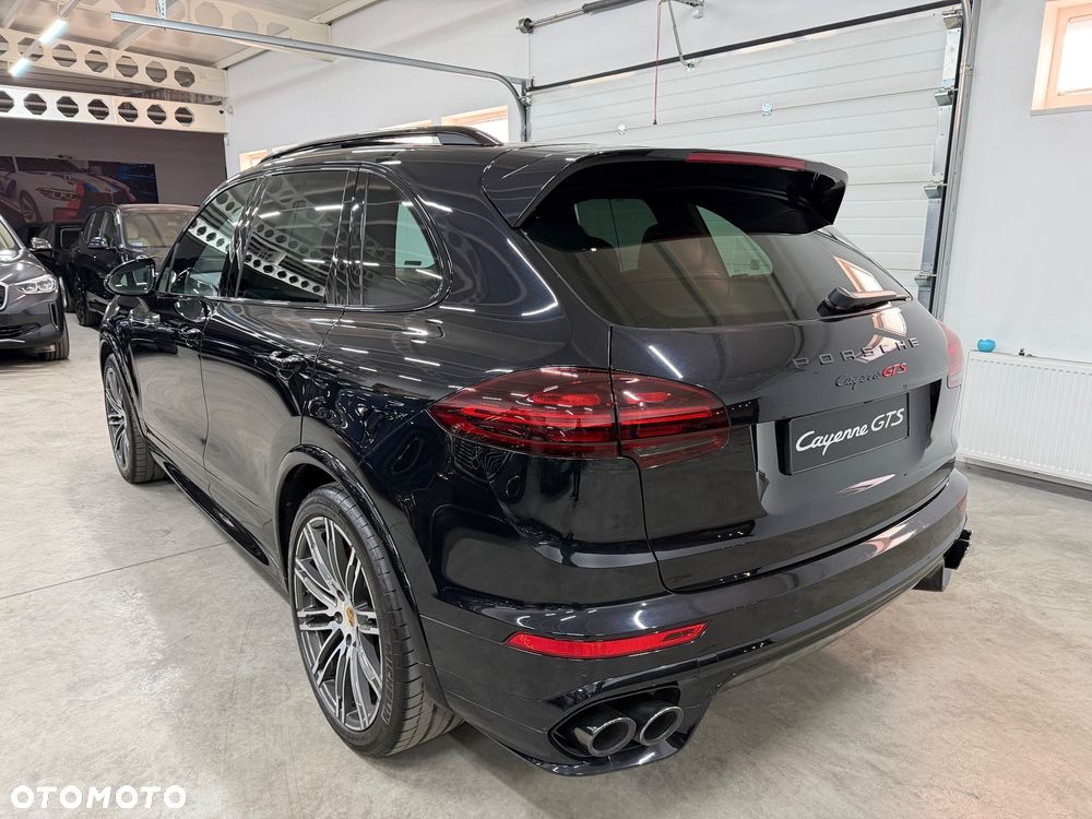 Porsche Cayenne - 11
