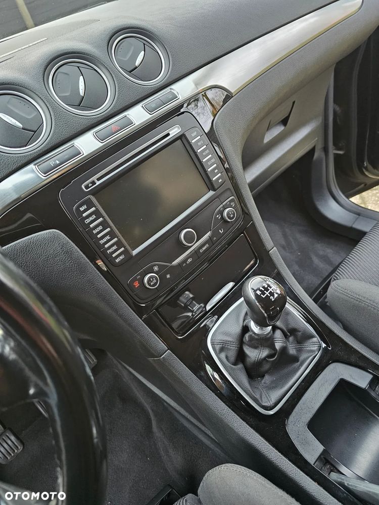 Ford S-Max - 20