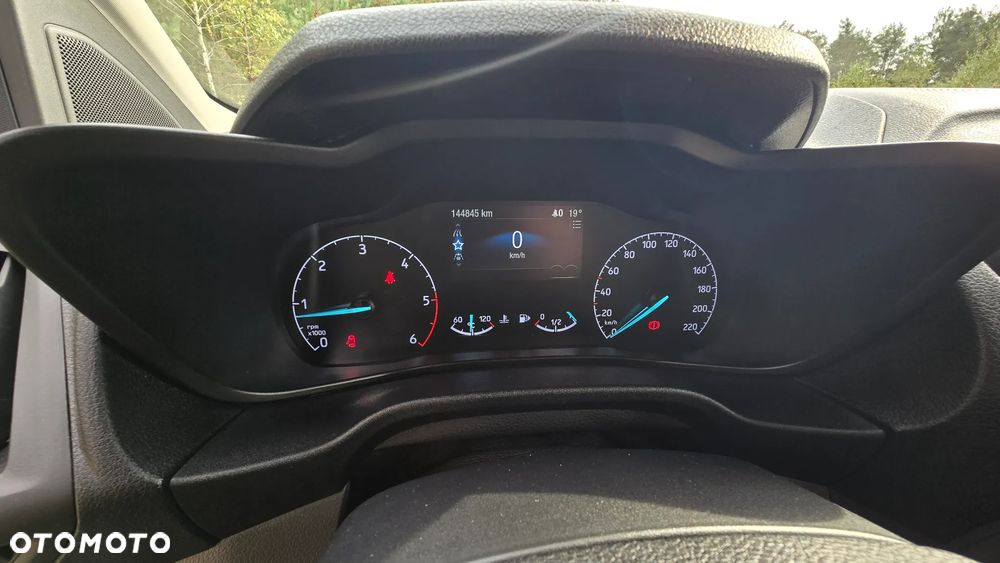 Ford Tourneo Connect - 22