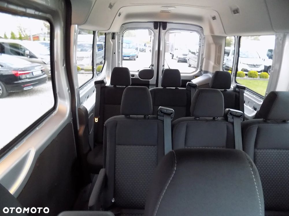Ford Transit Kombi L3H2 Limited - 39