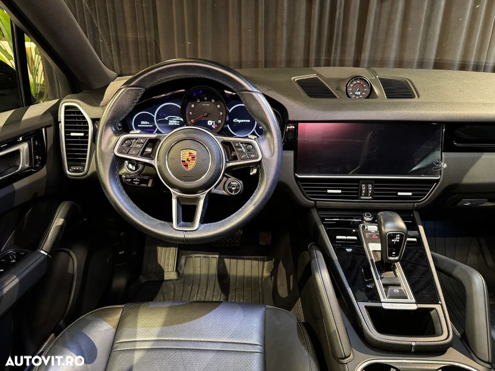 Porsche Cayenne Coupe - 17