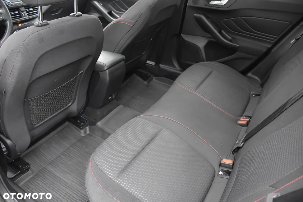 Ford Focus 2.0 EcoBlue ST-Line X - 36