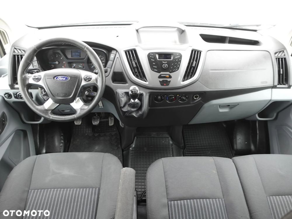 Ford Transit - 22