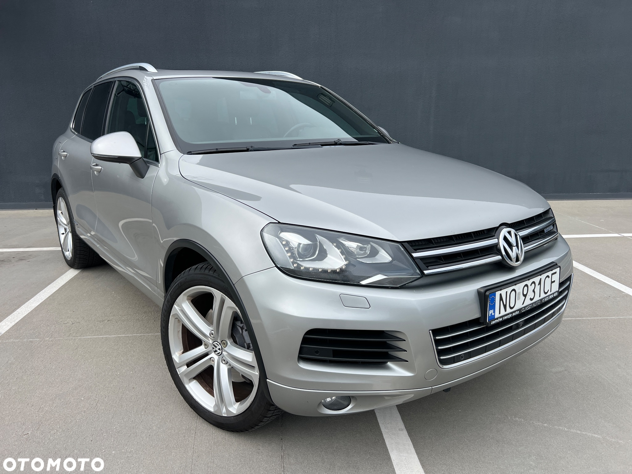 Volkswagen Touareg 3.0 Hybrid 4Motion Automatik - 11