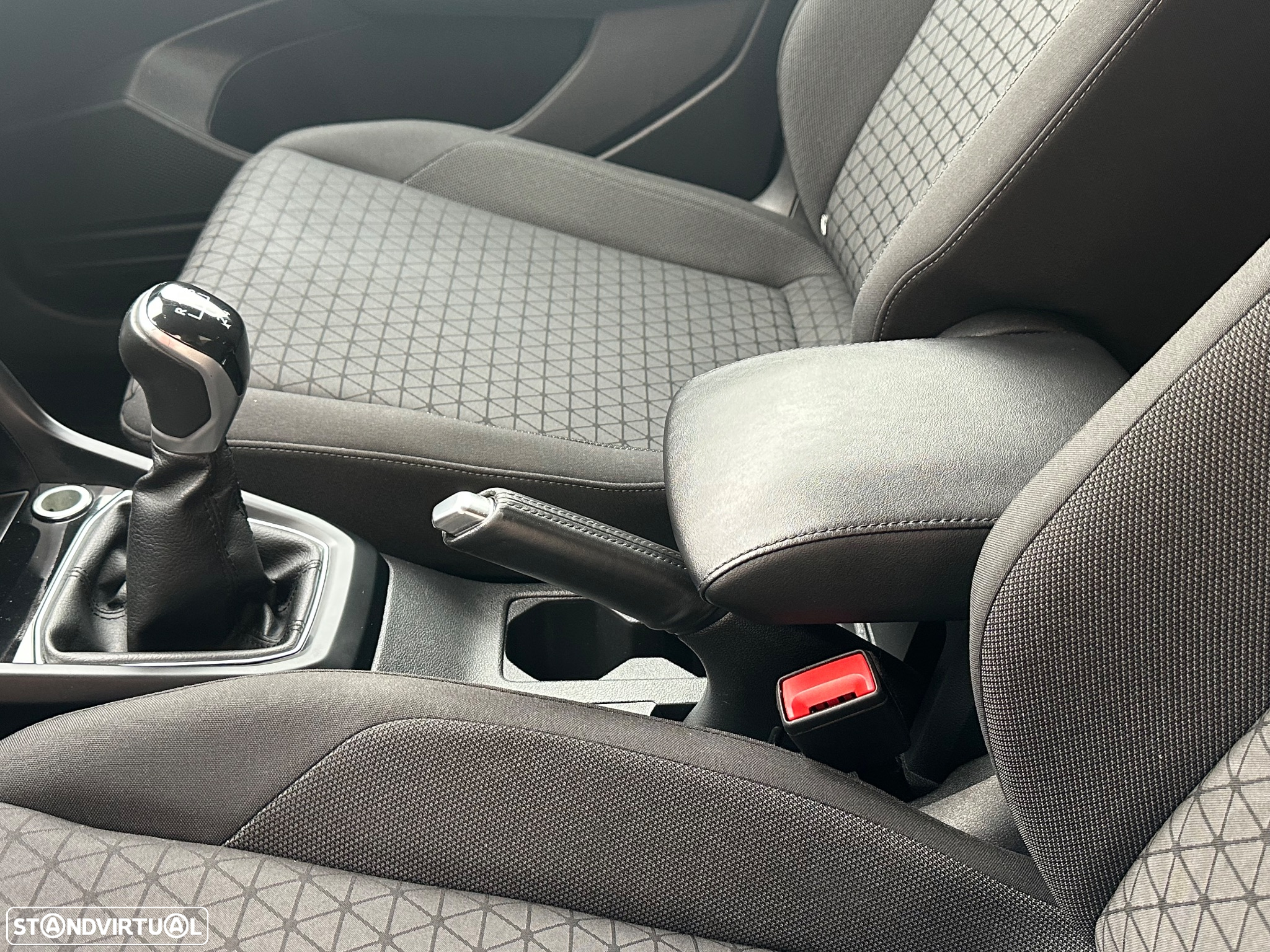VW T-Cross 1.0 TSI Conceptline - 31