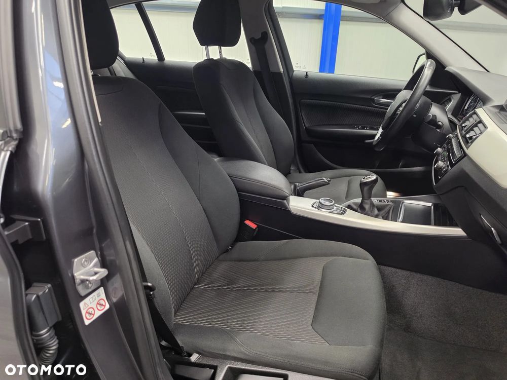 BMW Seria 1 116d EfficientDynamics Edition Sport Line - 24