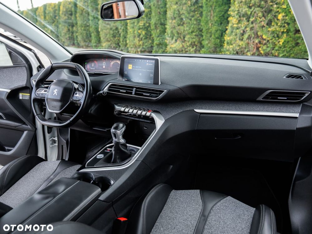 Peugeot 3008 PureTech 130 Stop & Start Allure - 34