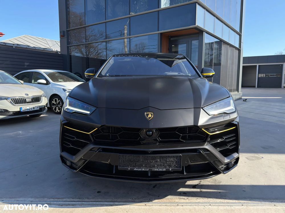 Lamborghini URUS - 3