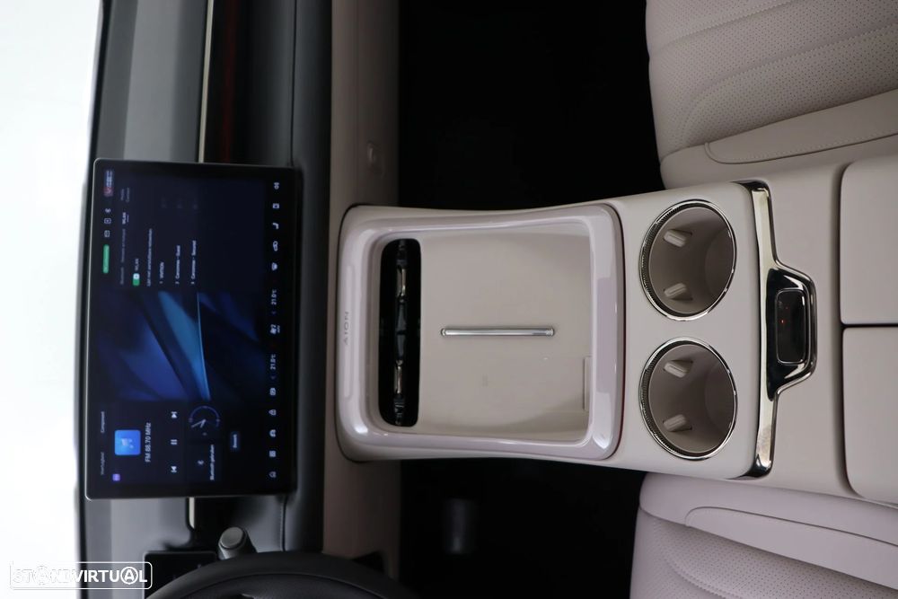 Aion V 75.26 kWh Premium - 13