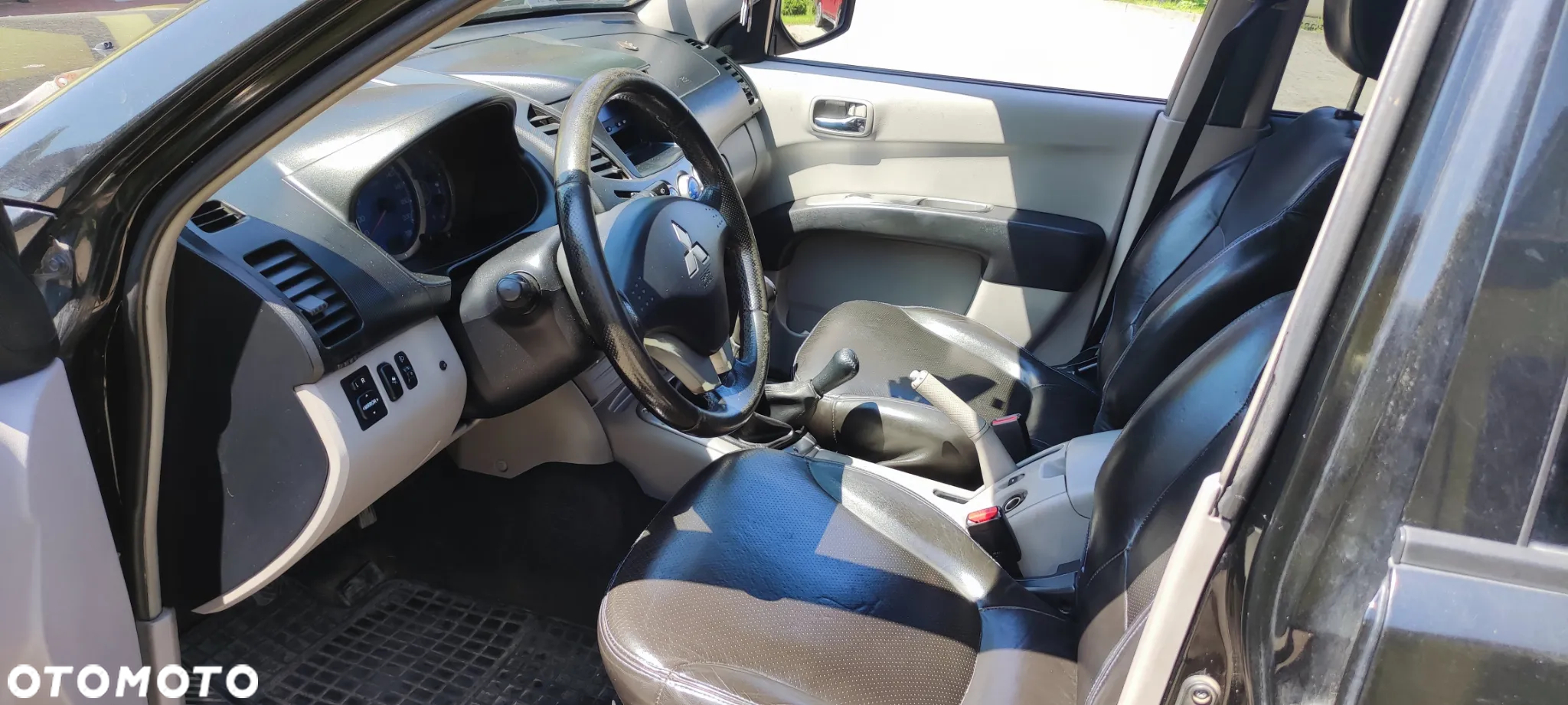 Mitsubishi L200 2.5 DID DAKAR EDITION MT - 16