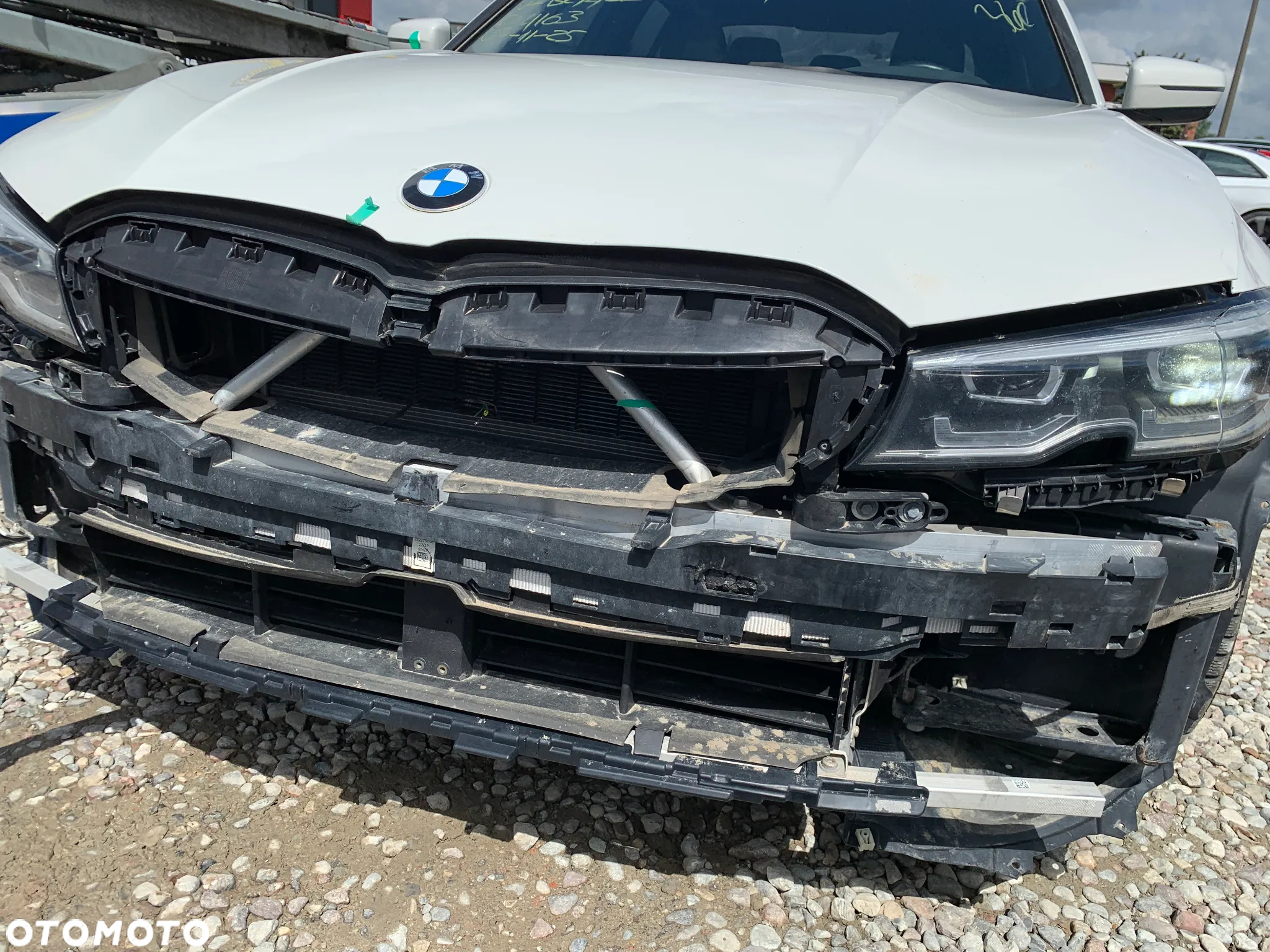 BMW Seria 3 330i xDrive - 13