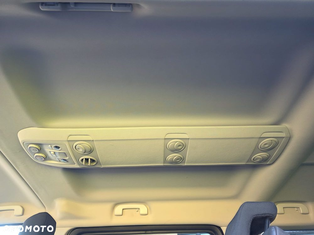 Peugeot Traveller L3 2.0 EAT8 Business VIP - 29