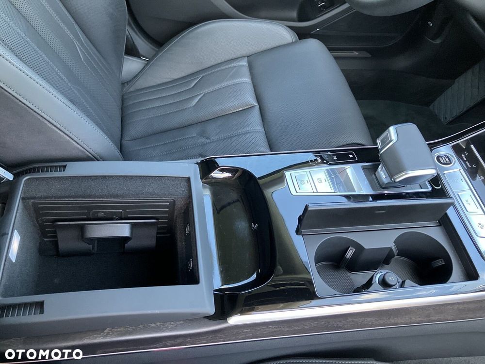 Audi A8 60 TFSI e Quattro Tiptronic - 34