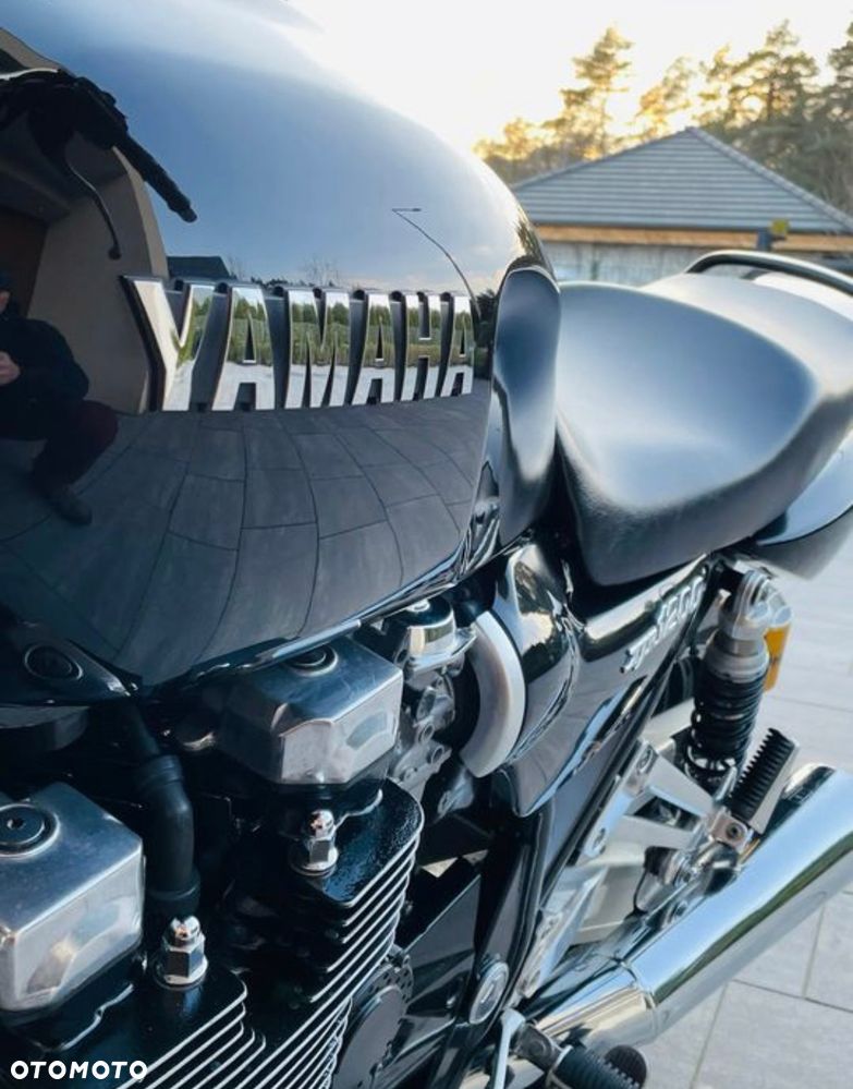 Yamaha XJR - 2