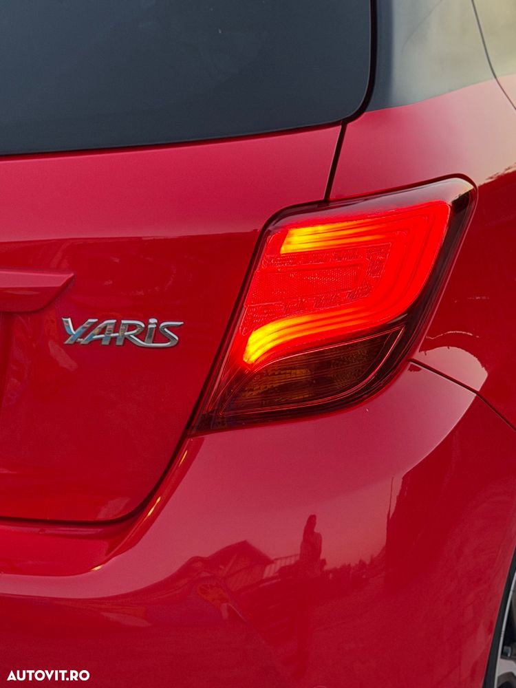 Toyota Yaris - 16