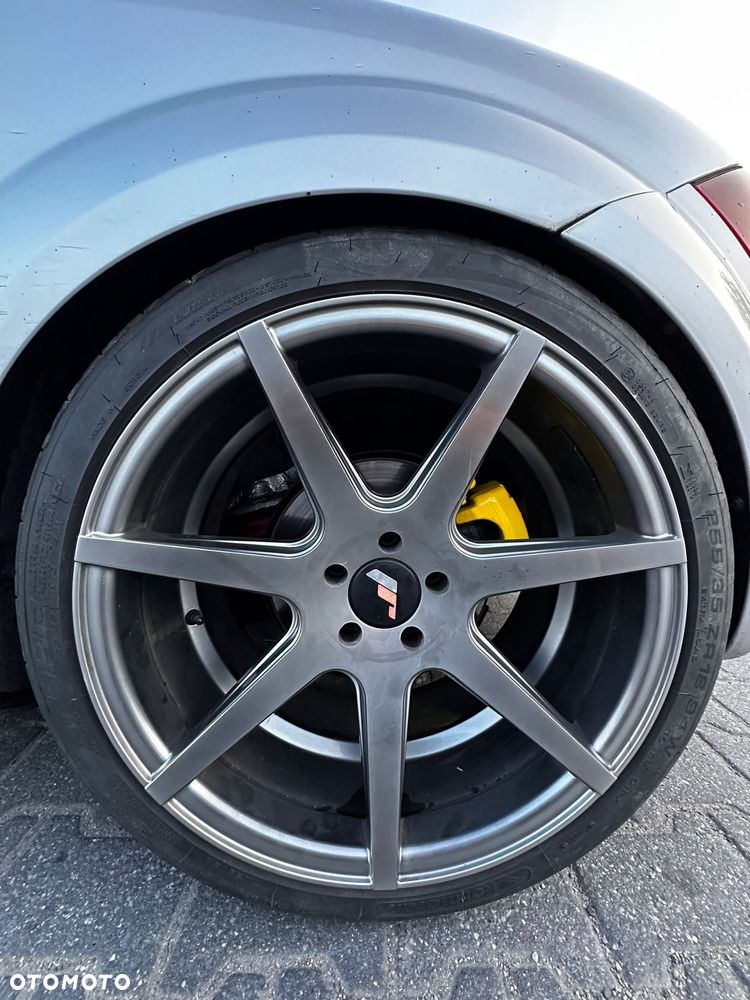 Audi TT Coupé 1.8T Quattro - 16