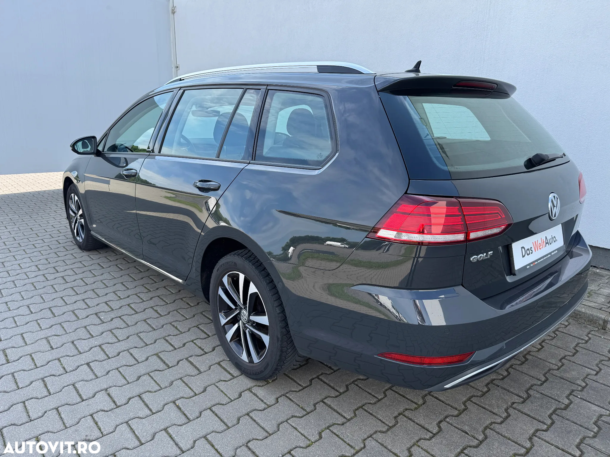 Volkswagen Golf 1.6 TDI (BlueMotion Technology) Comfortline - 19
