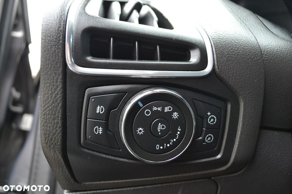 Ford Focus 1.6 Edition - 15