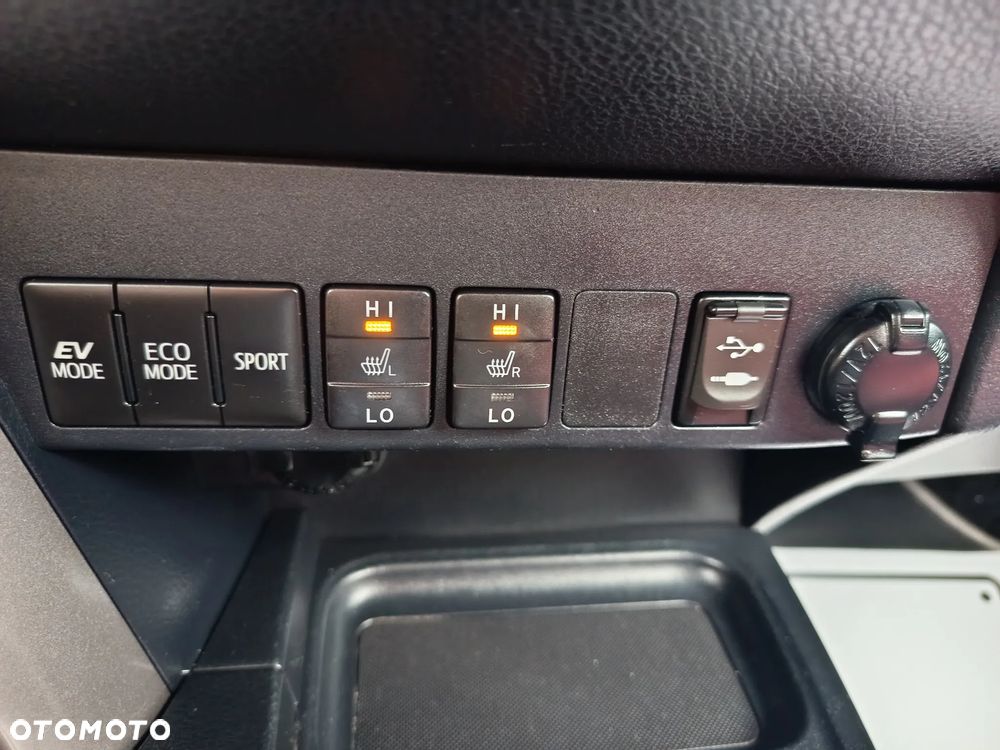 Toyota RAV4 Hybrid Premium 4x2 - 27