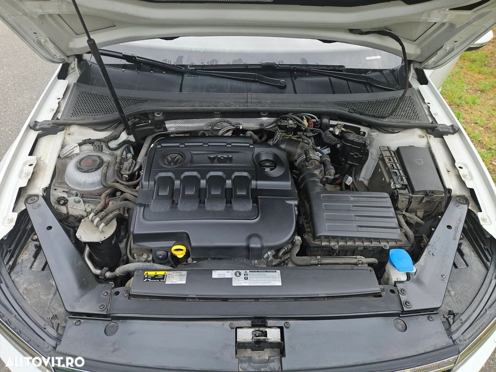 Volkswagen Passat 2.0 TDI SCR 4Mot DSG Highline - 11