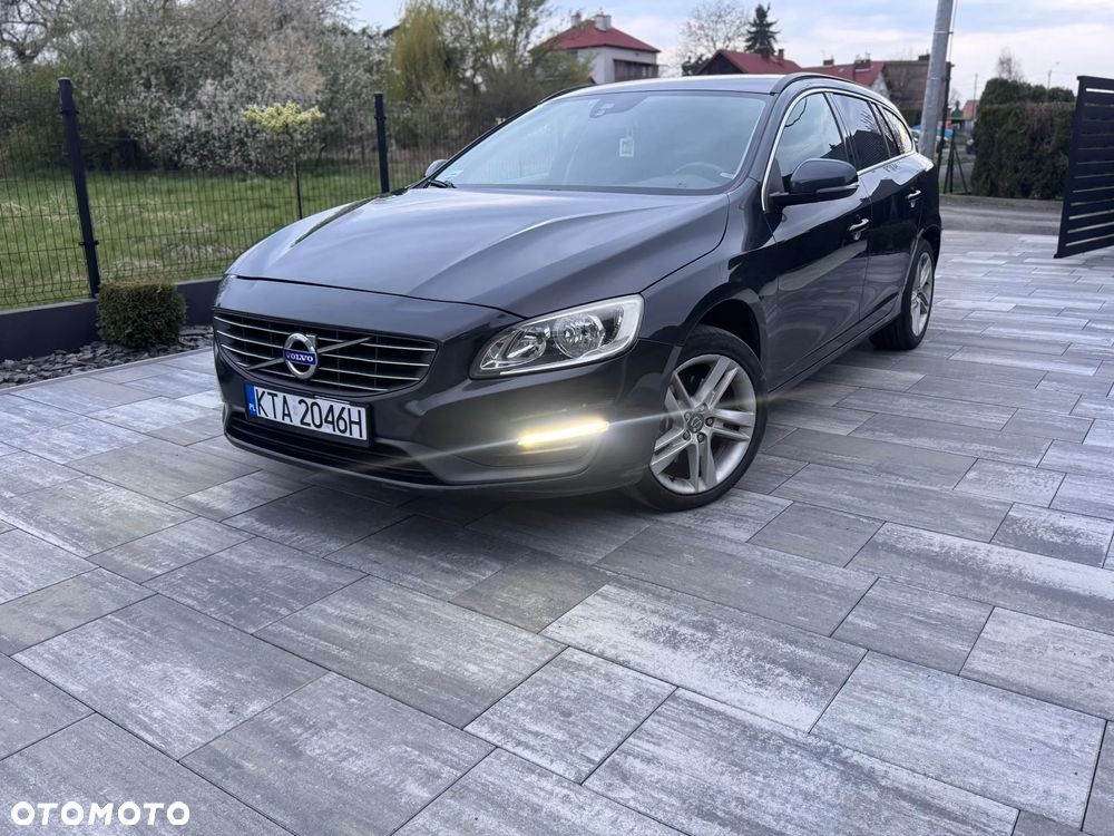 Volvo V60 D3 Summum - 1