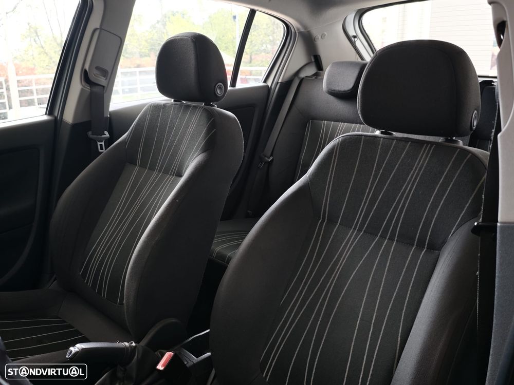 Opel Corsa 1.2 Cosmo - 22