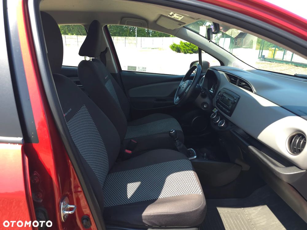 Toyota Yaris 1.33 Premium - 16