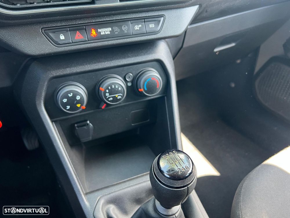 Dacia Sandero - 13