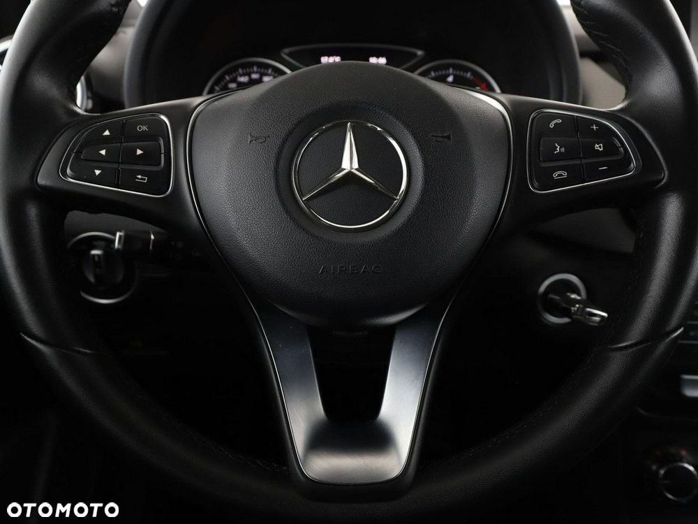 Mercedes-Benz Klasa B 180 CDI - 22