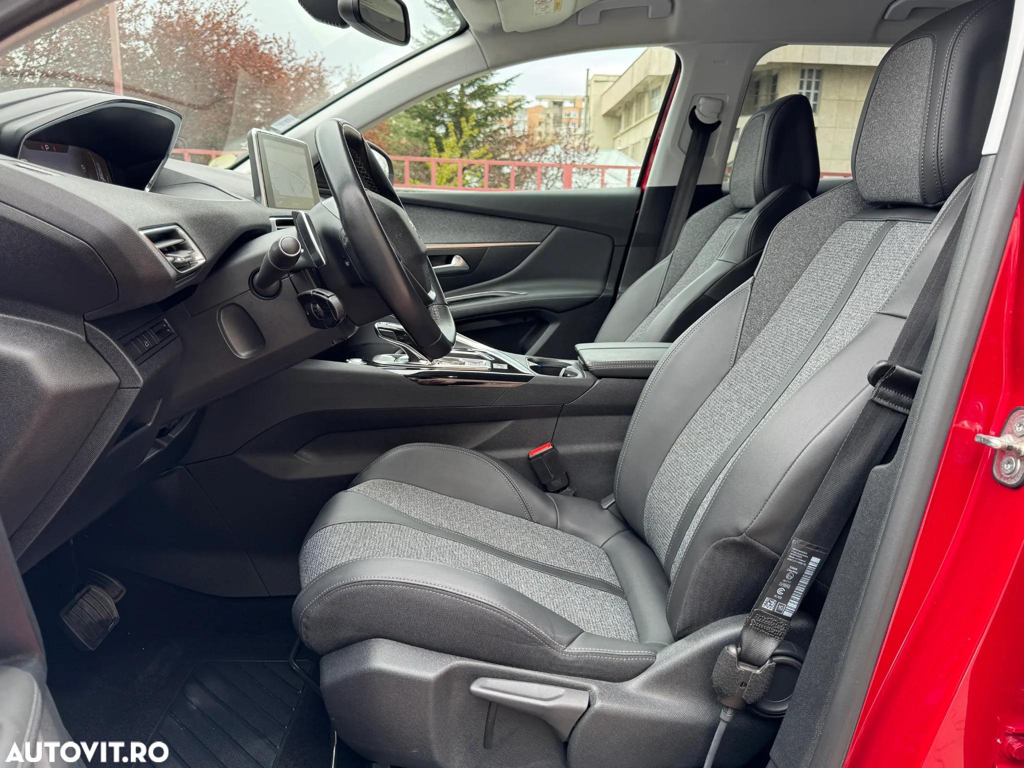 Peugeot 3008 BlueHDi 130 Stop & Start EAT8 Allure Business-Paket - 12